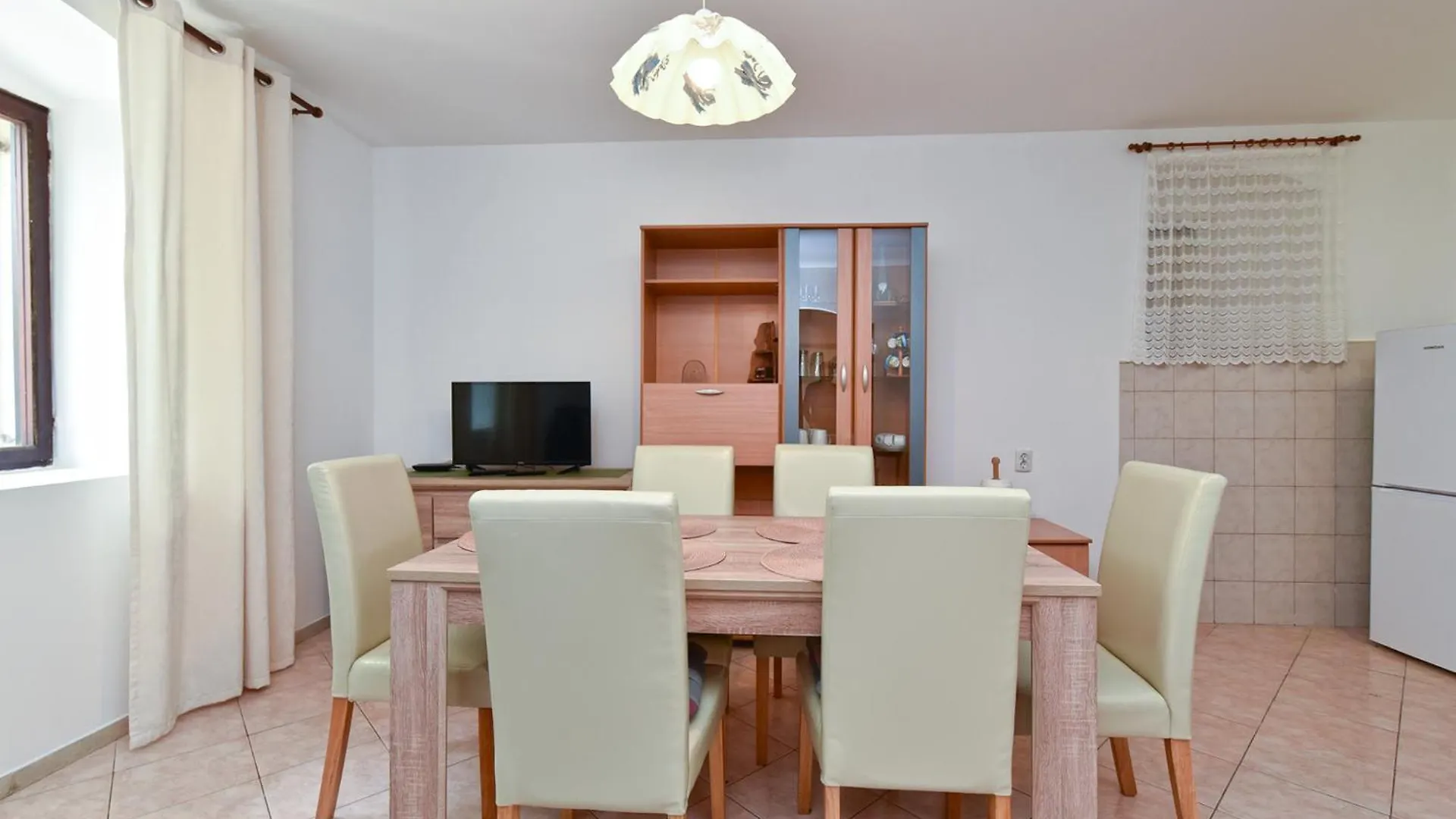Apartment Zivko 2331 Fazana