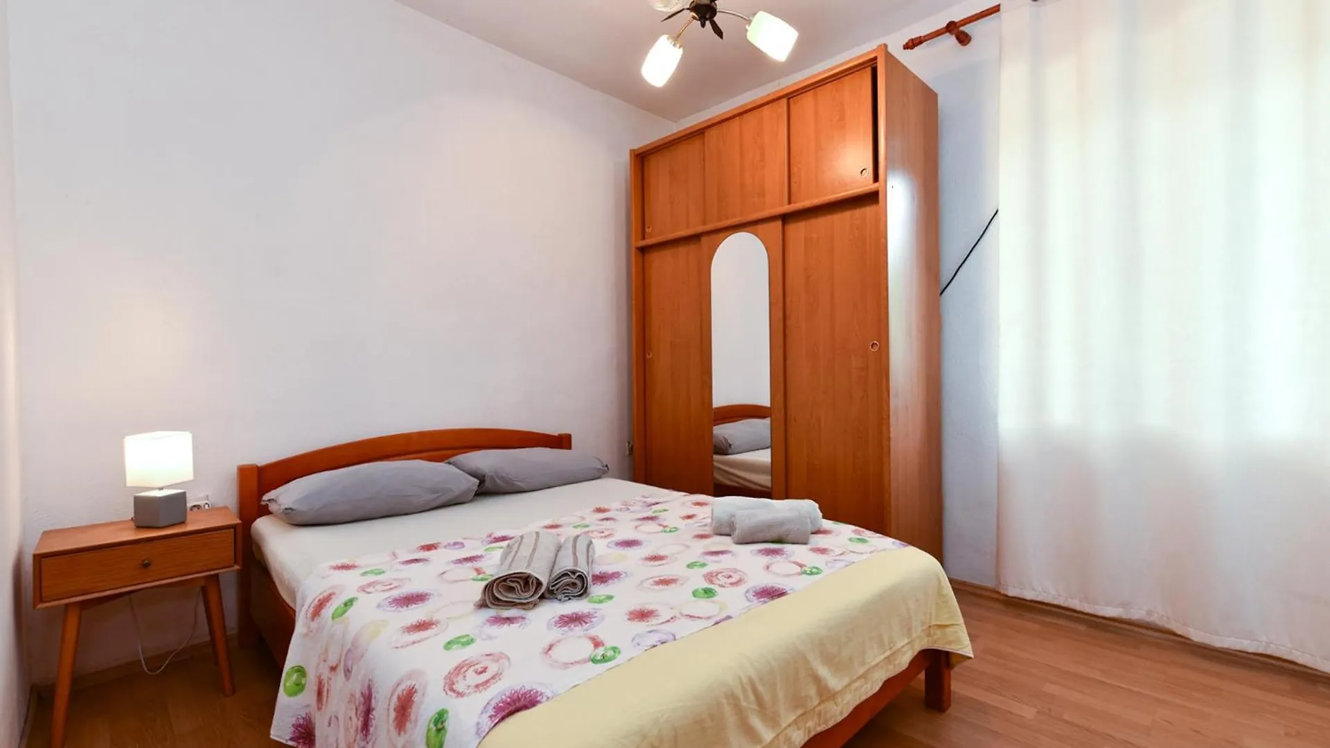 Apartment Zivko 2331 Fazana